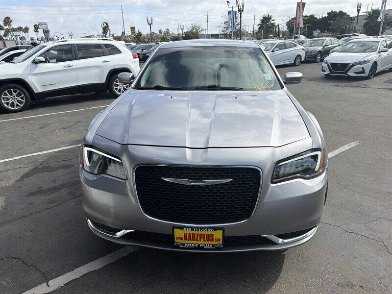 2015 CHRYSLER 300
