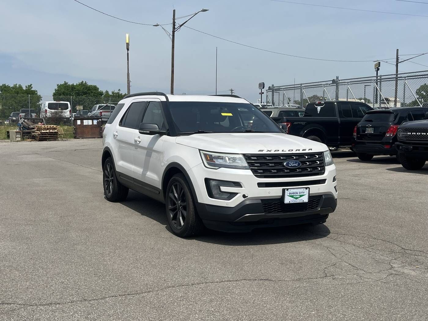 2017 FORD Explorer