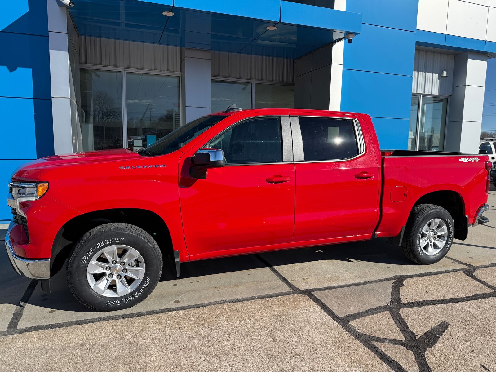2025 CHEVROLET Silverado
