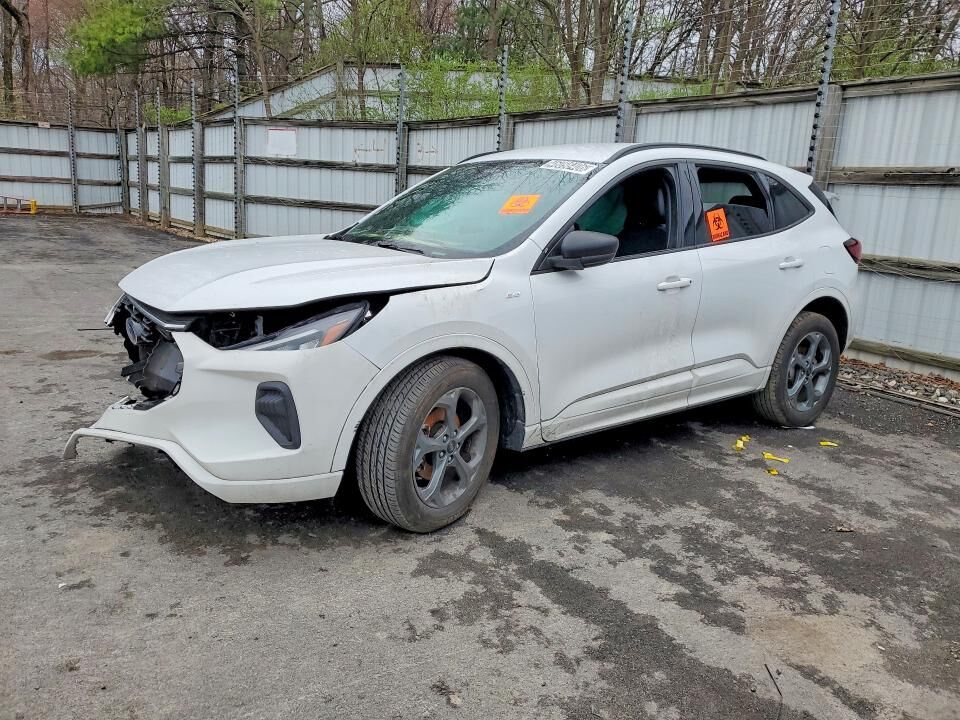 2023 FORD Escape