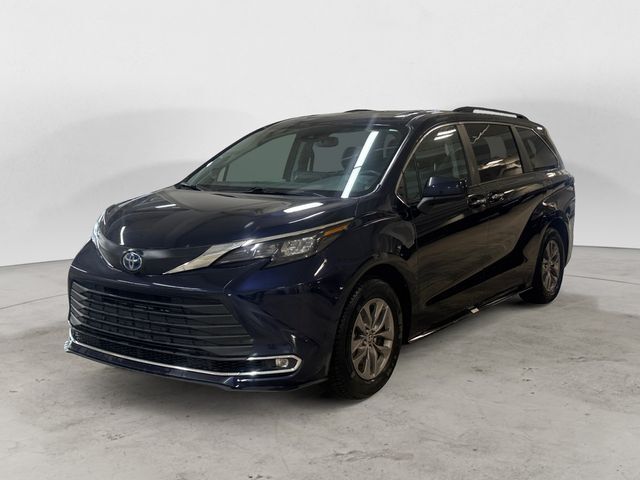 2024 TOYOTA Sienna