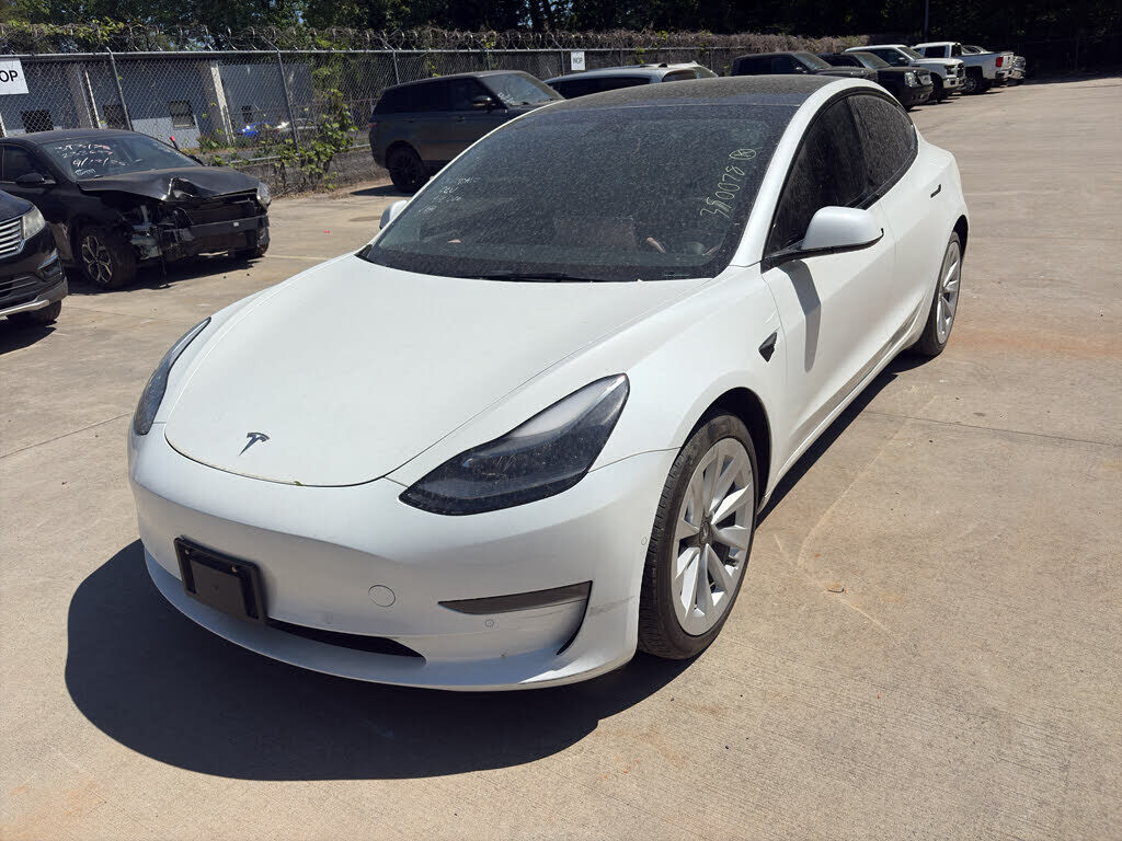 2022 TESLA Model 3