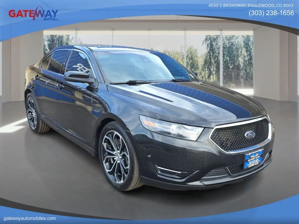 2013 FORD Taurus