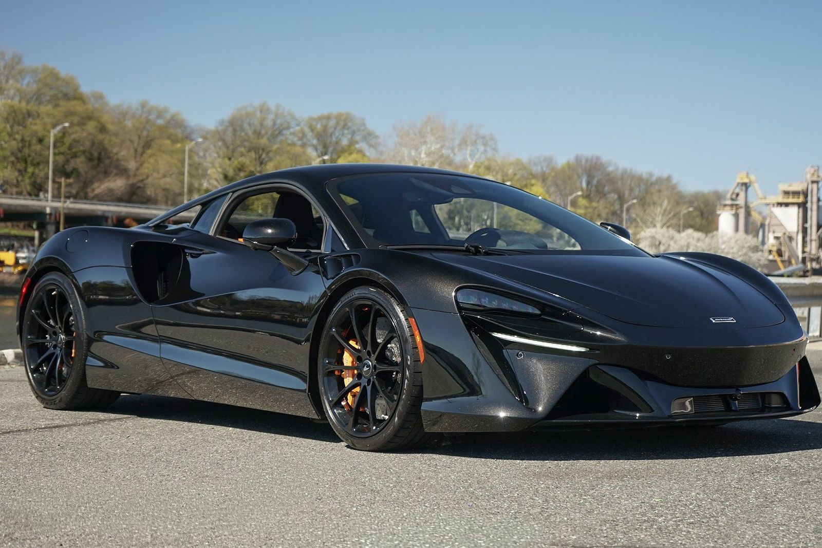 2023 MCLAREN ARTURA