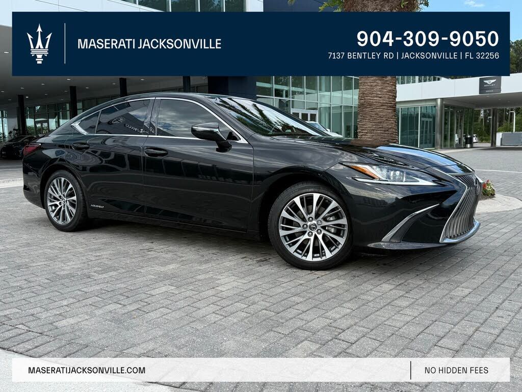 2020 LEXUS ES
