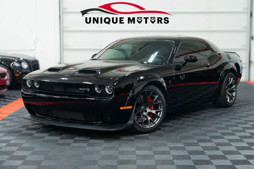 2020 DODGE Challenger