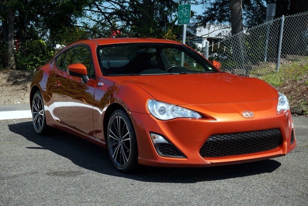 2013 TOYOTA Scion