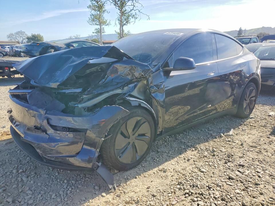 2026 TESLA Model Y