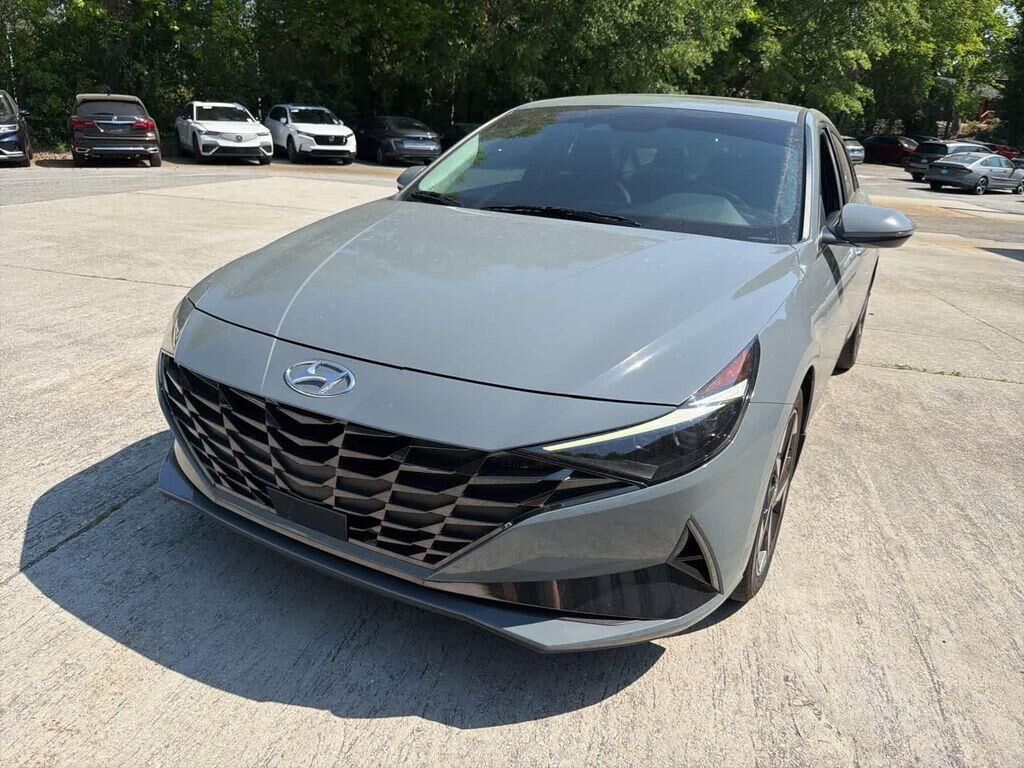 2023 HYUNDAI Elantra