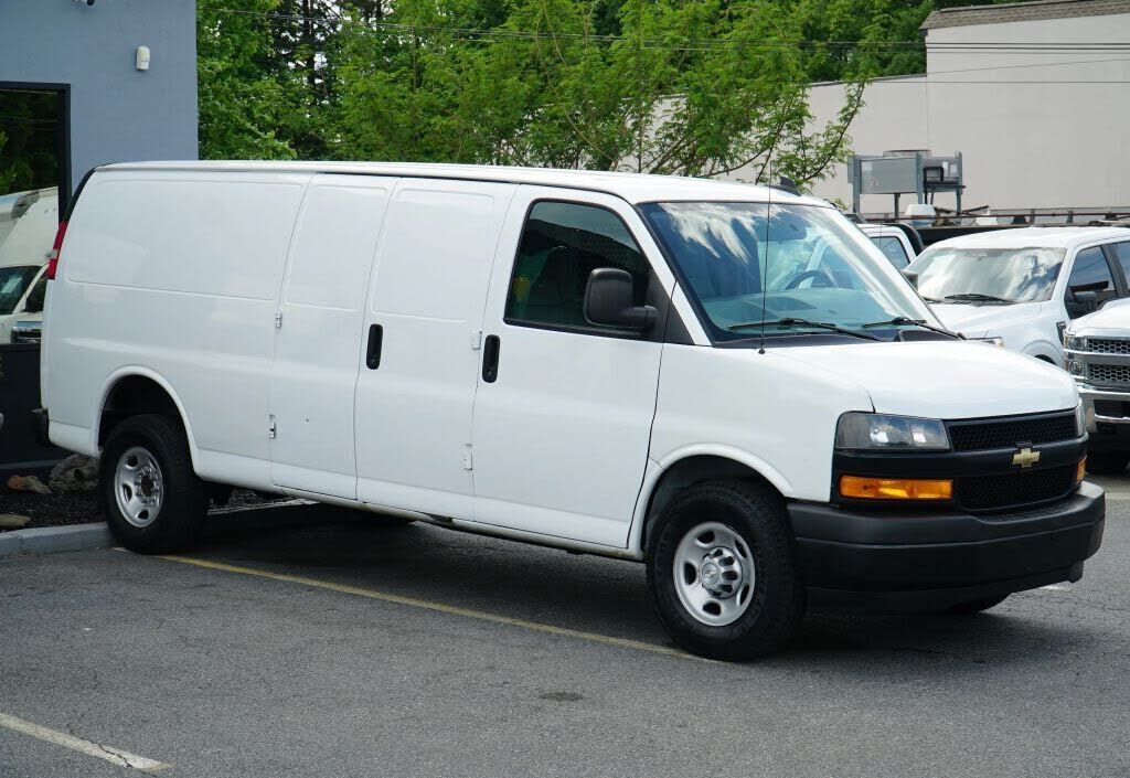 2018 CHEVROLET Express