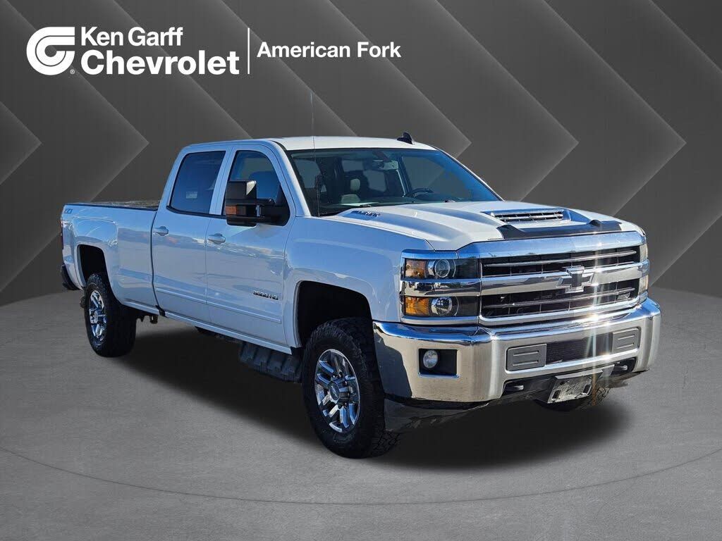 2018 CHEVROLET Silverado