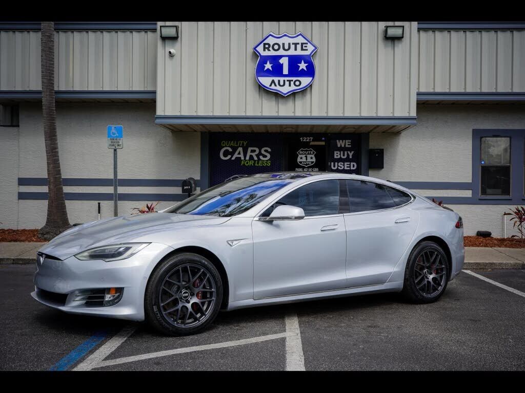 2016 TESLA Model S