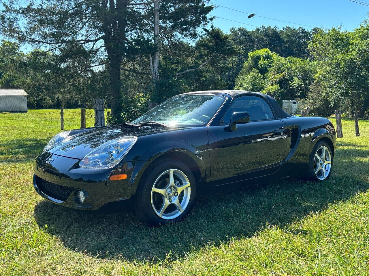 2003 TOYOTA MR2
