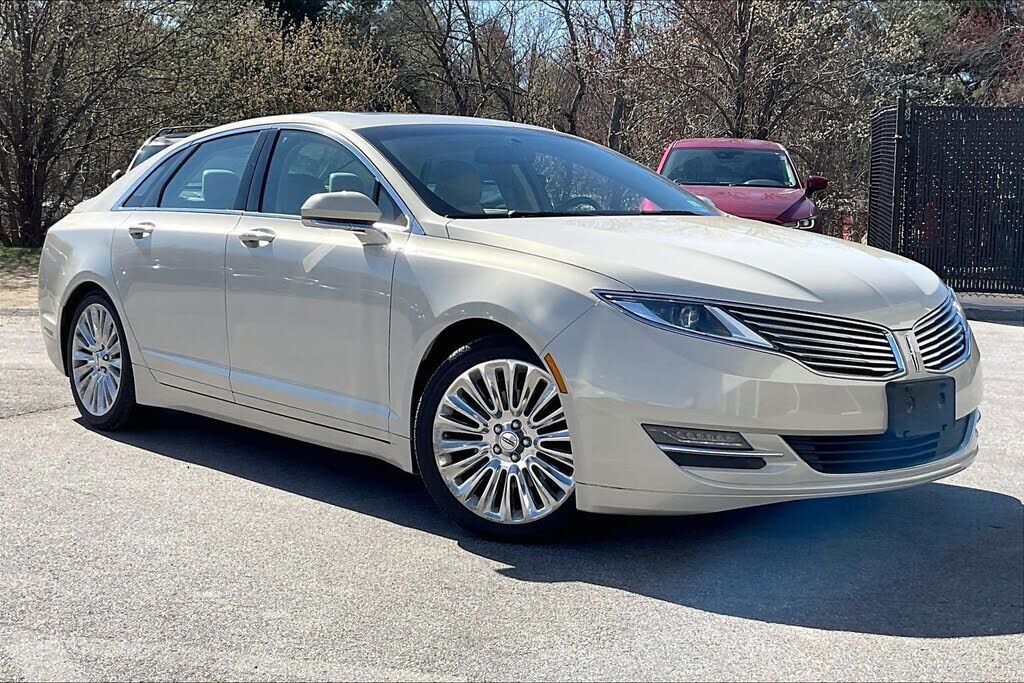 2016 LINCOLN MKZ