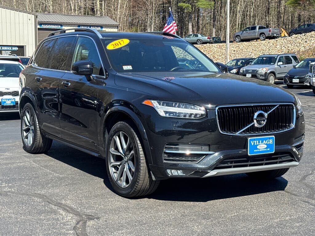 2017 VOLVO XC90