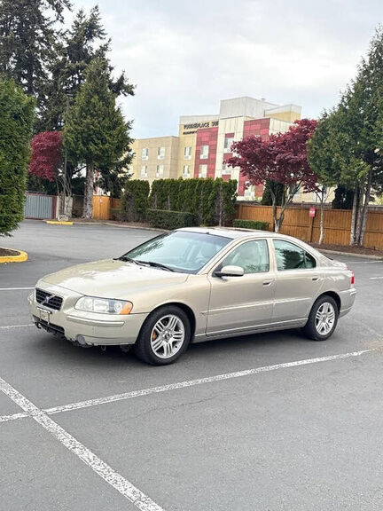 2005 VOLVO S60