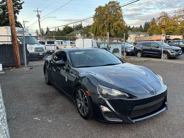 2013 TOYOTA Scion