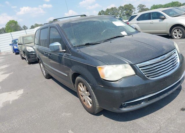 2011 CHRYSLER Town and Country