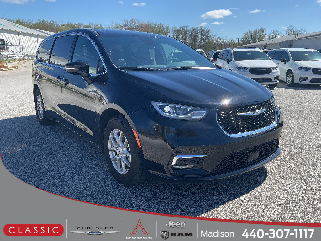 2025 CHRYSLER Pacifica