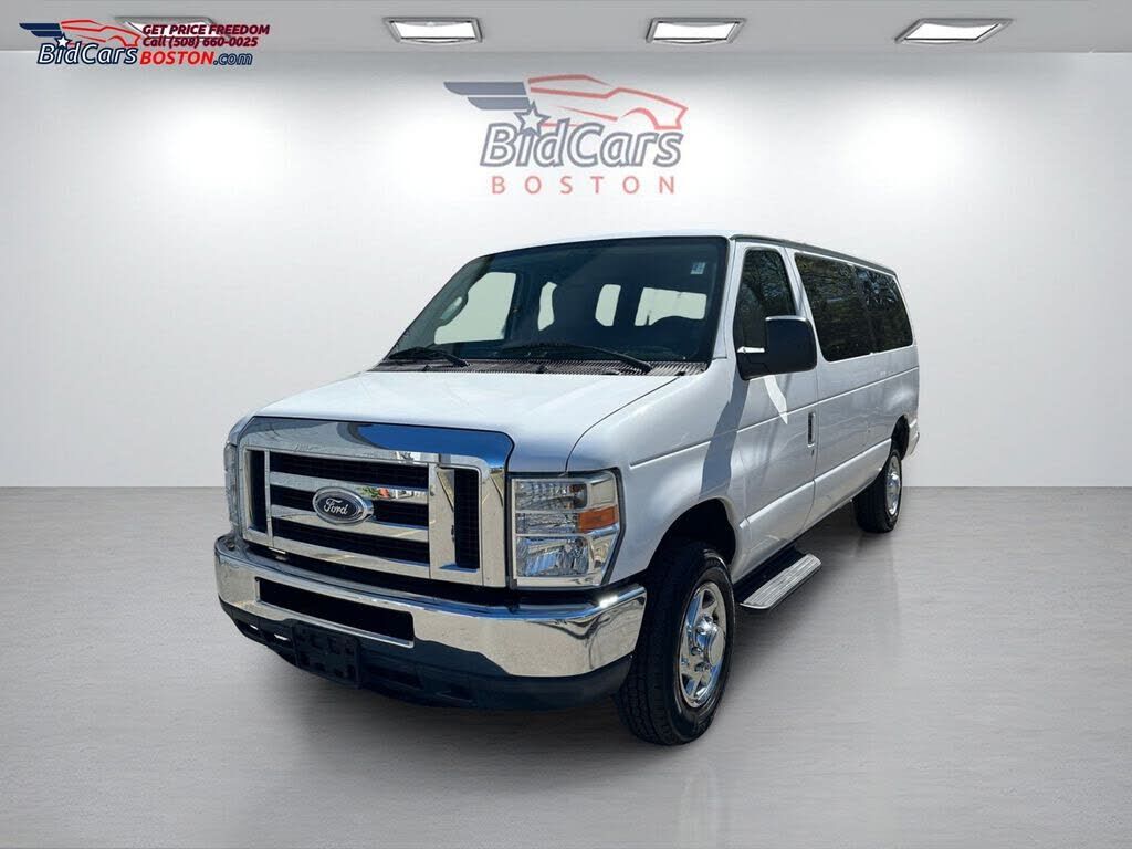 2012 FORD E-350