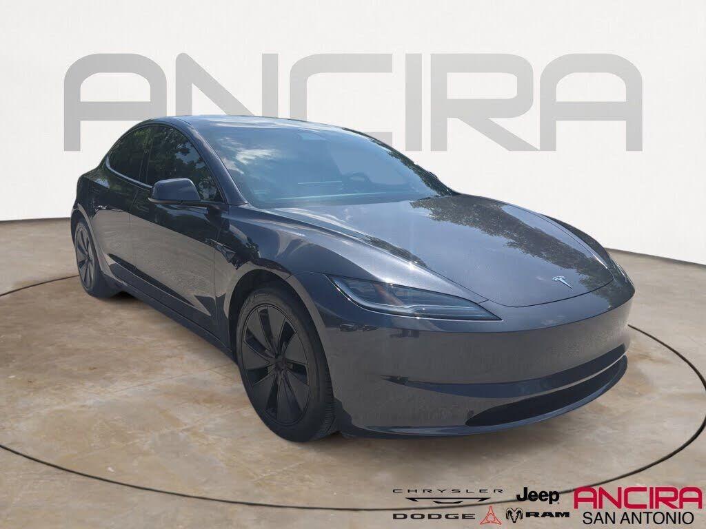 2025 TESLA Model 3