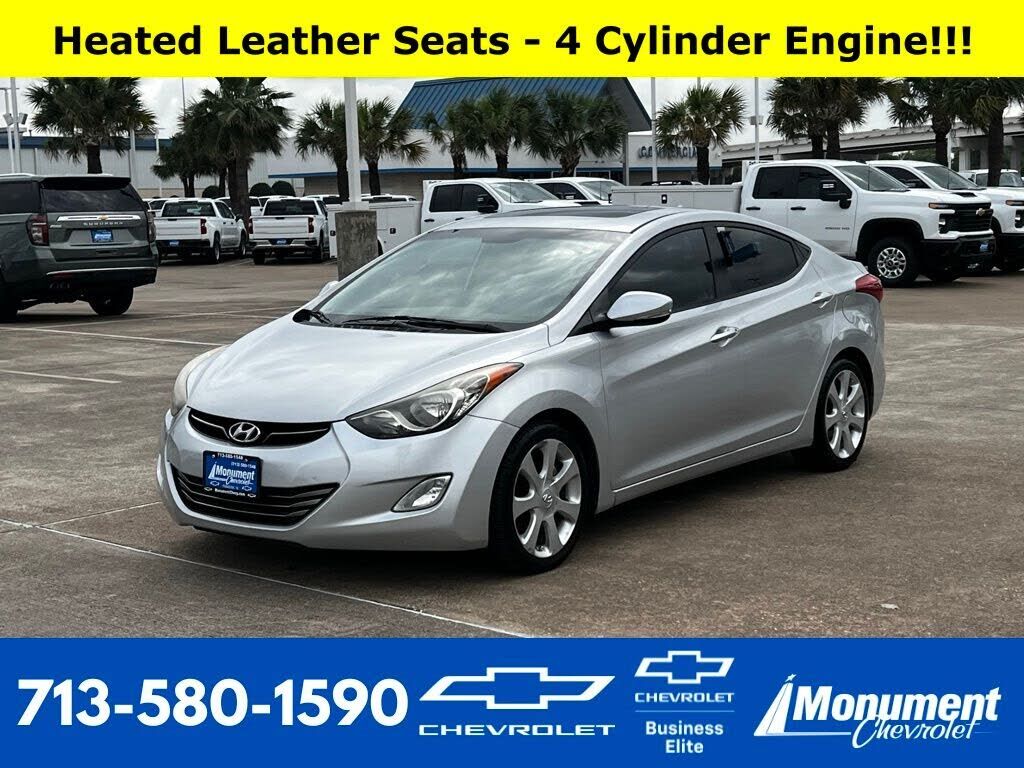 2012 HYUNDAI Elantra