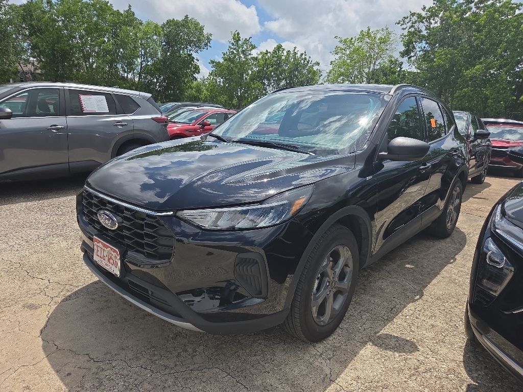 2025 FORD Escape