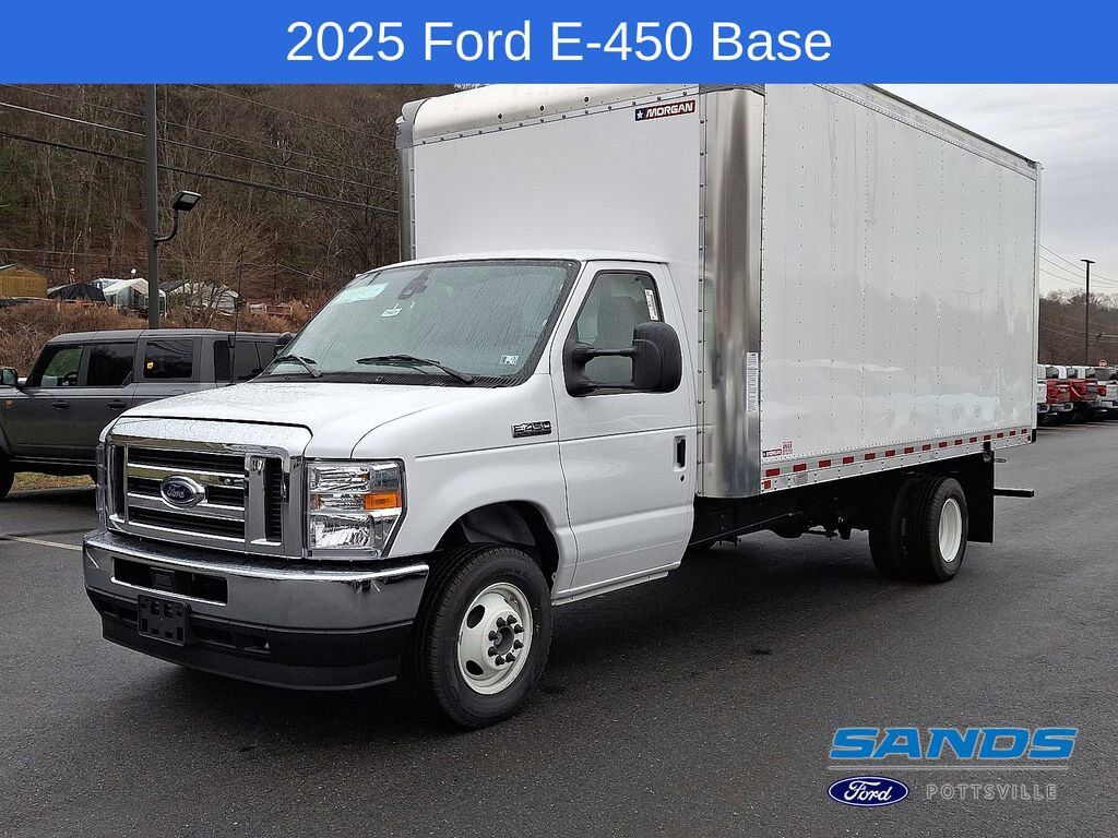 2025 FORD E-450
