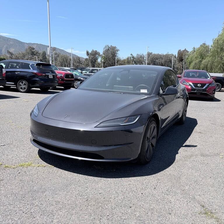 2024 TESLA Model 3