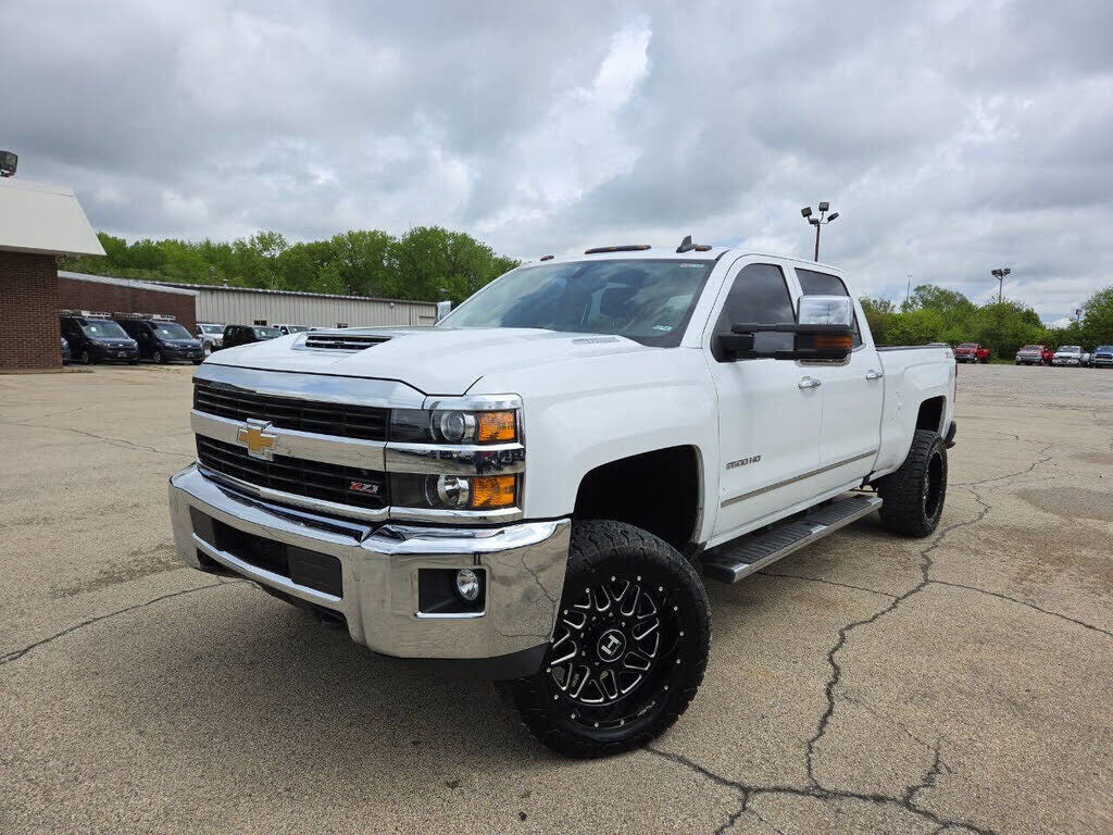 2017 CHEVROLET Silverado