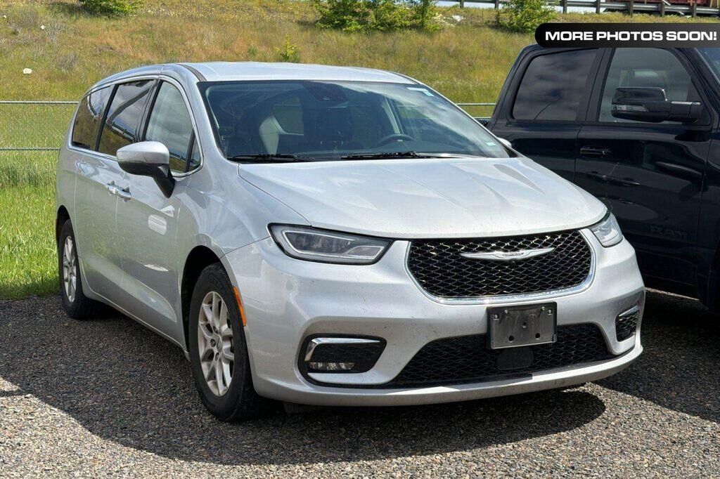 2023 CHRYSLER Pacifica