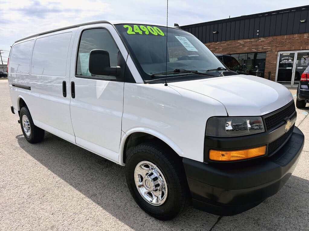 2021 CHEVROLET Express