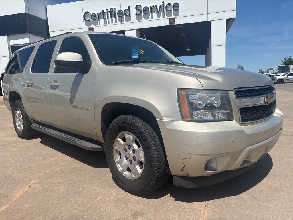 2013 CHEVROLET Suburban