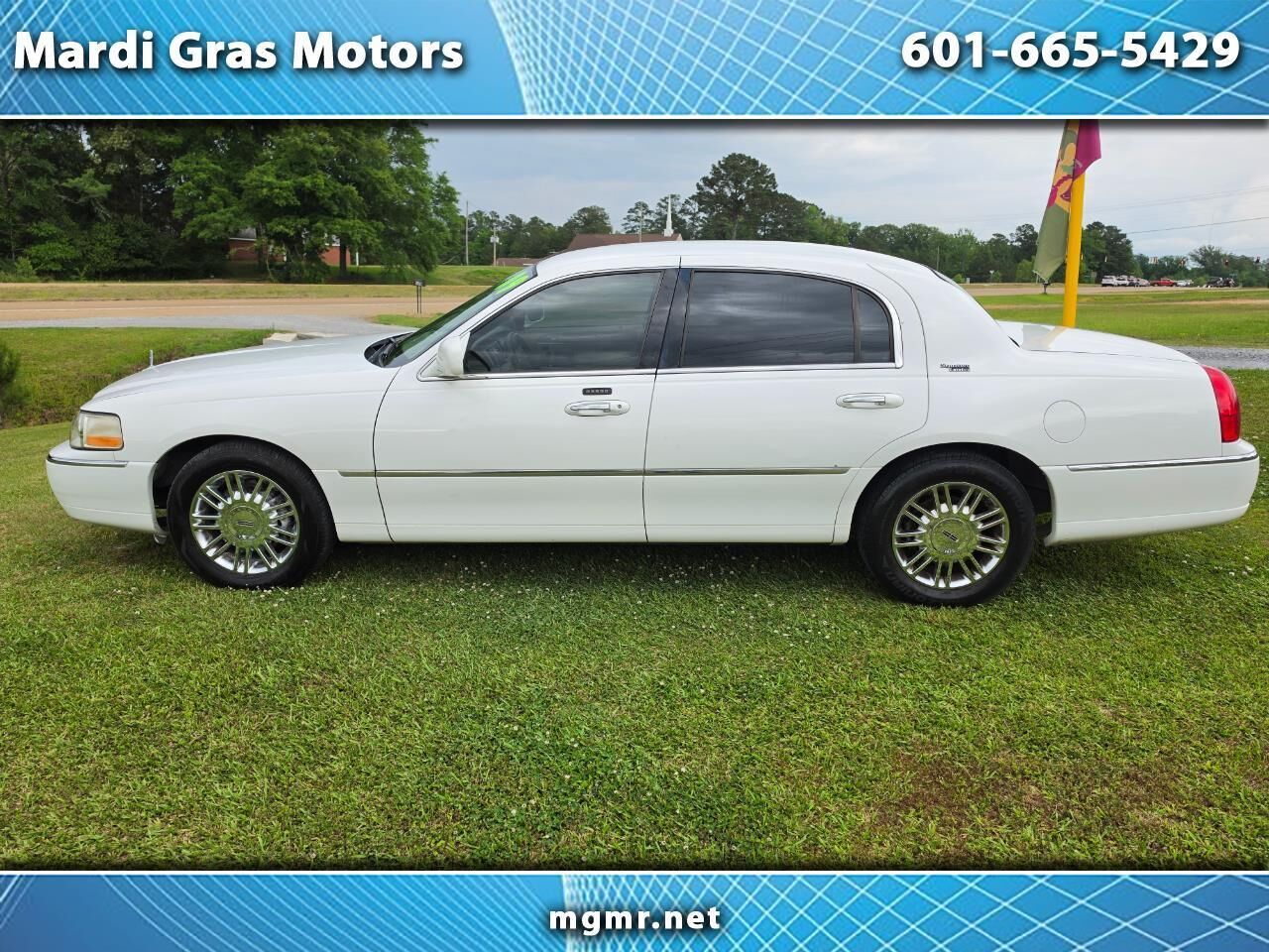 2009 LINCOLN Town Car