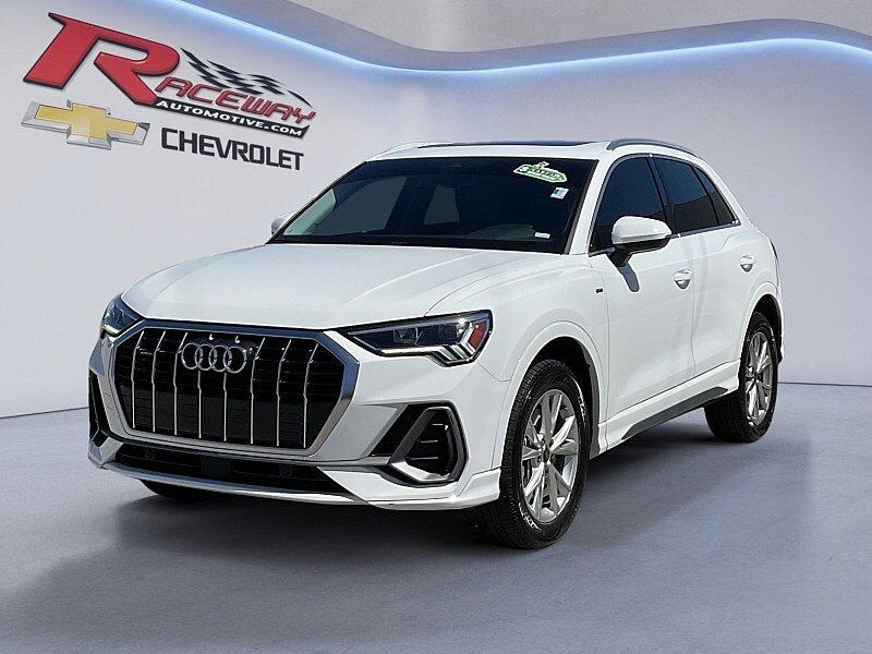 2023 AUDI Q3