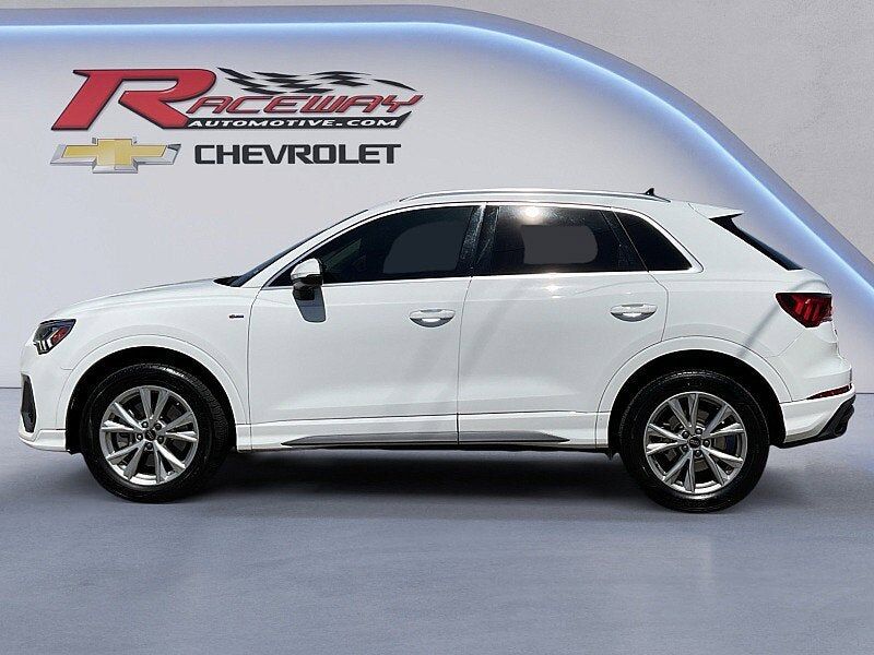 2023 Audi Q3