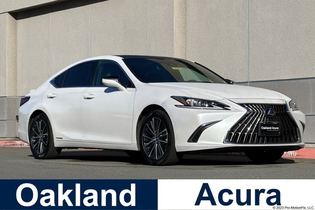 2022 LEXUS ES