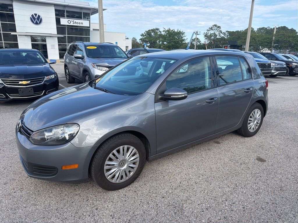 2011 VOLKSWAGEN Golf