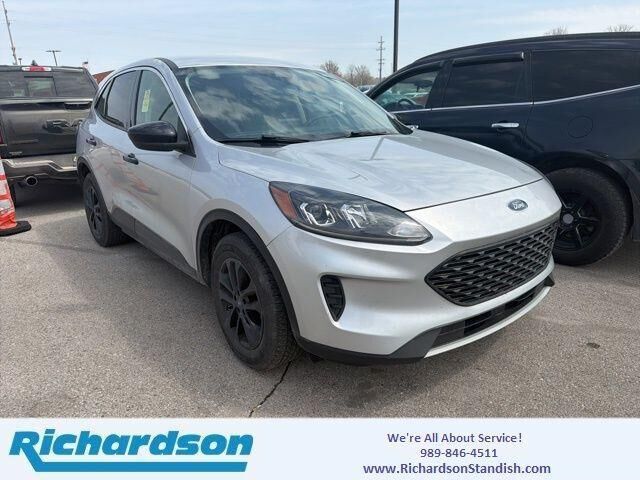 2020 FORD Escape