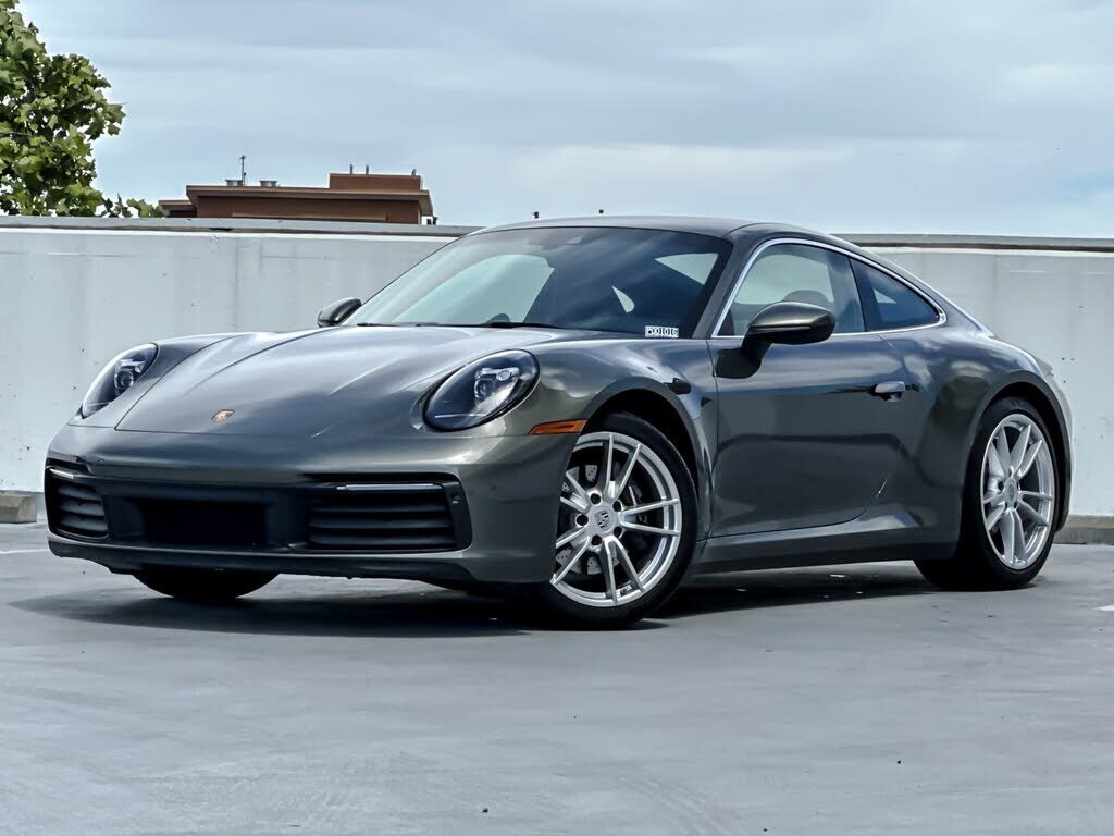 2022 PORSCHE 911