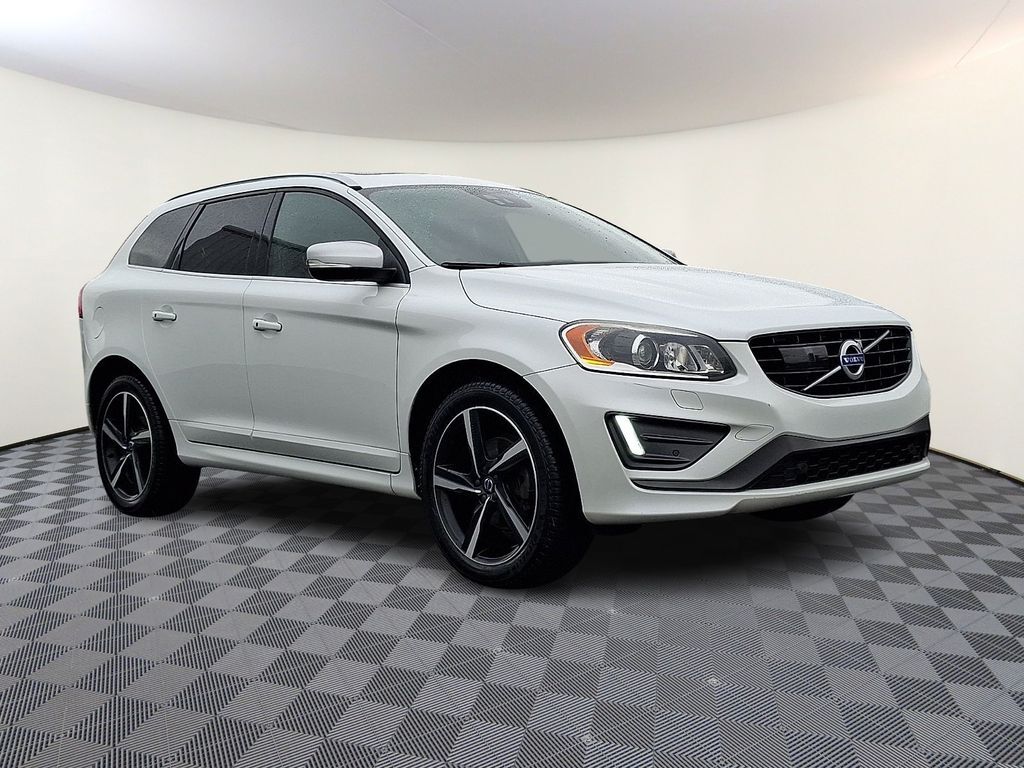 2016 VOLVO XC60