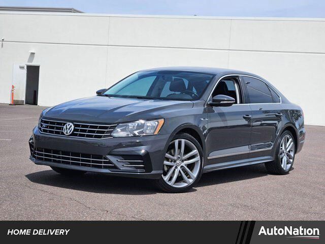 2017 VOLKSWAGEN Passat