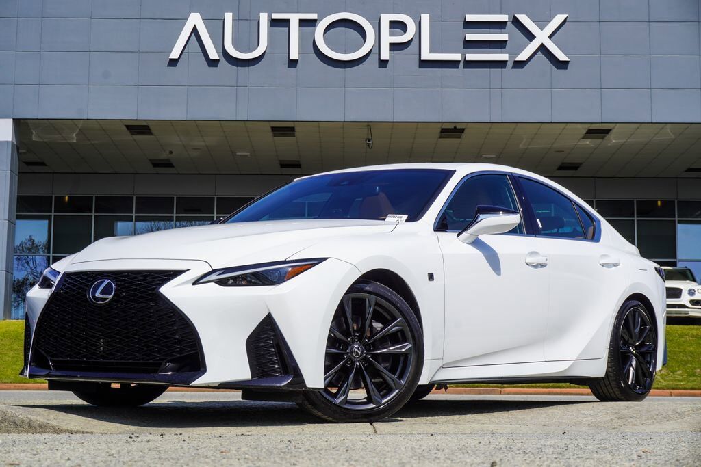 2024 LEXUS IS