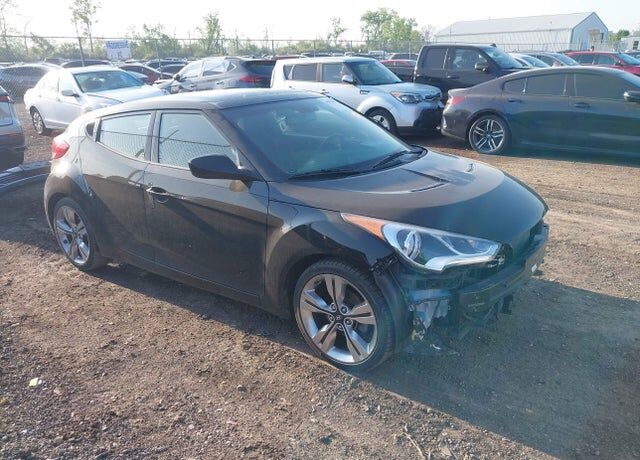 2013 HYUNDAI Veloster
