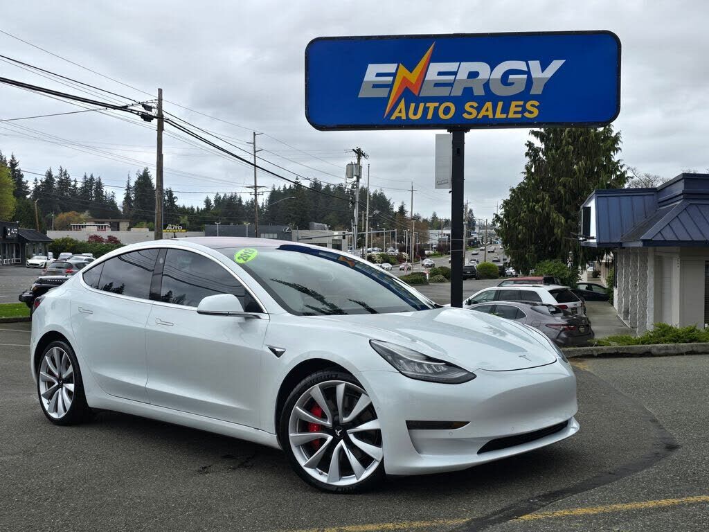 2018 TESLA Model 3