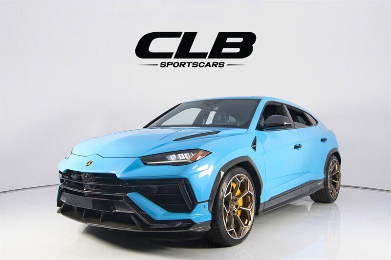 2024 LAMBORGHINI URUS