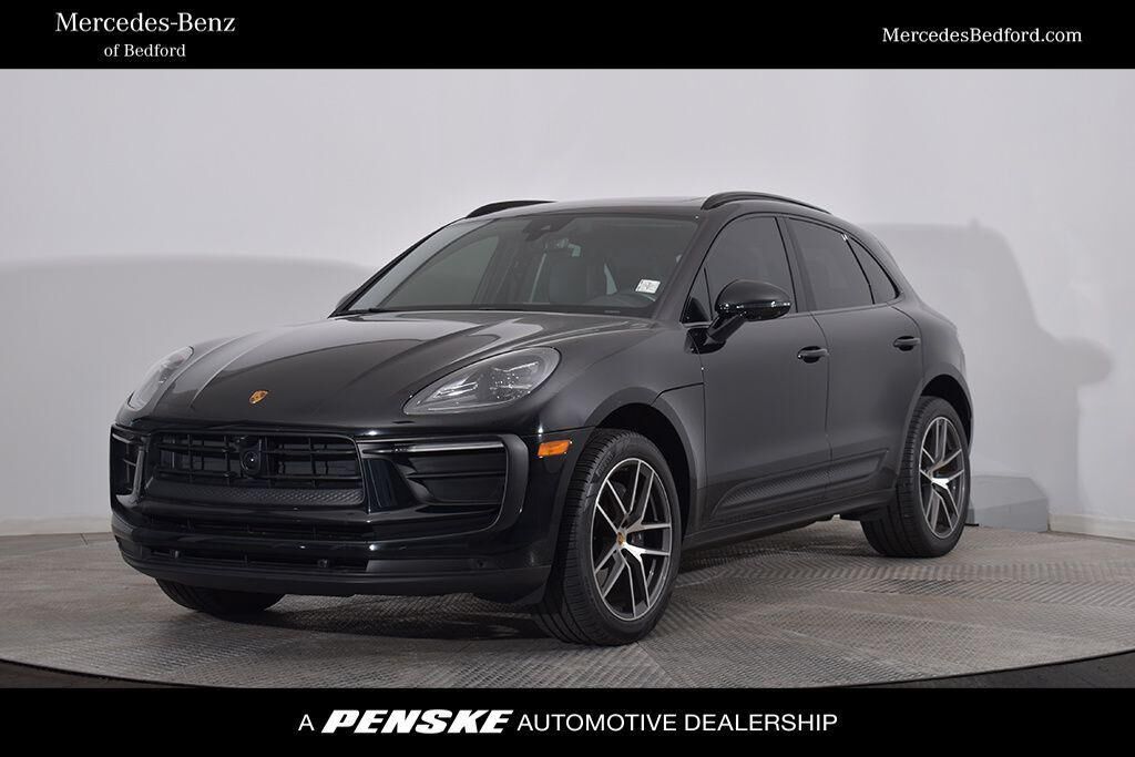 2022 PORSCHE Macan