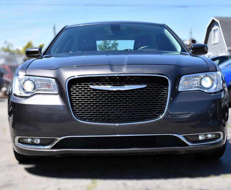 2017 CHRYSLER 300