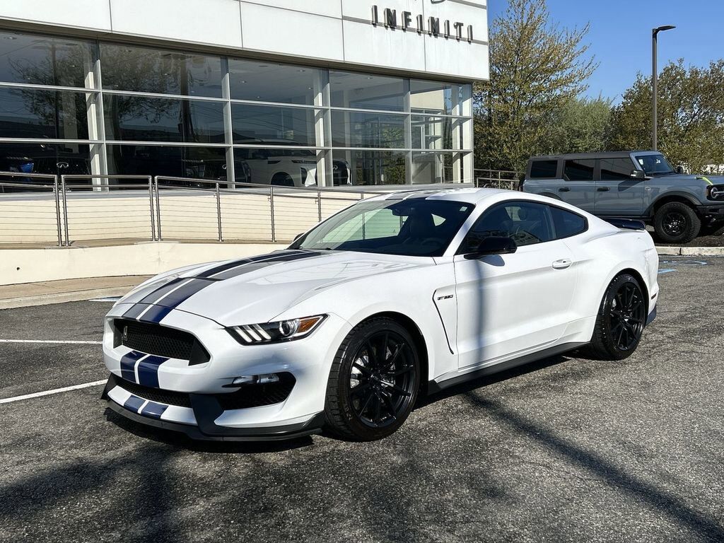 2018 FORD Mustang