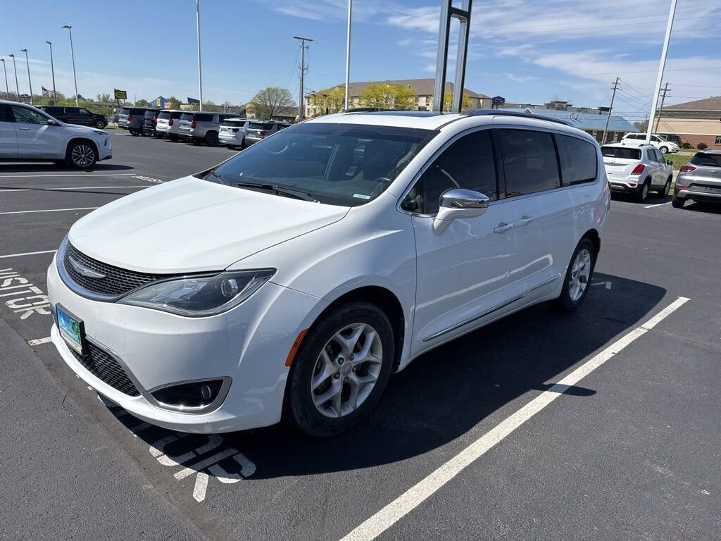 2020 CHRYSLER Pacifica